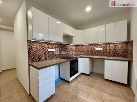 Pronájem bytu, 3+1, 73 m²