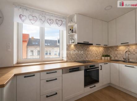 Pronájem bytu, 3+kk, 58 m²
