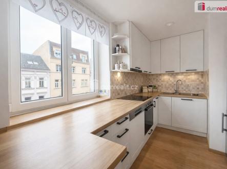 Pronájem bytu, 3+kk, 58 m²