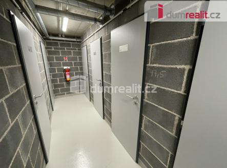 Pronájem bytu, 1+kk, 32 m²