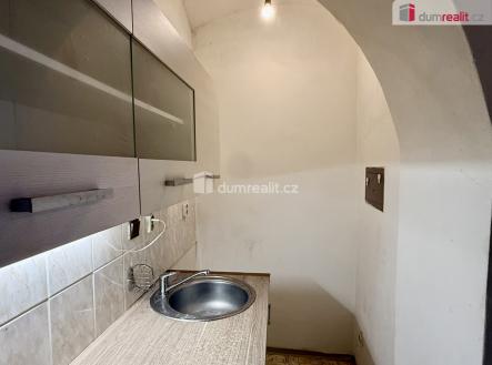 Pronájem bytu, 1+kk, 37 m²