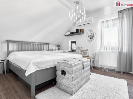 Prodej bytu, 4+1, 92 m²