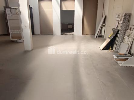 Prodej komerčního objektu, výroba, 1 300 m²