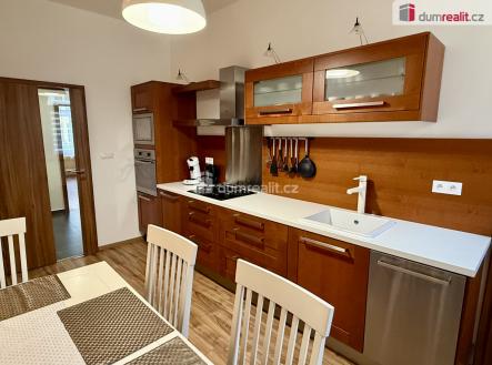 Pronájem bytu, 2+1, 73 m²