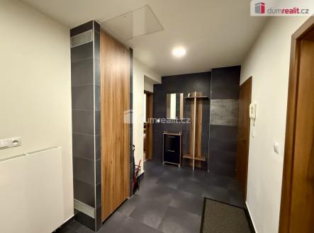 Pronájem bytu, 2+1, 73 m²