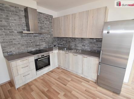 Pronájem bytu, 4+kk, 78 m²