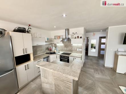 Prodej bytu, 3+kk, 72 m²