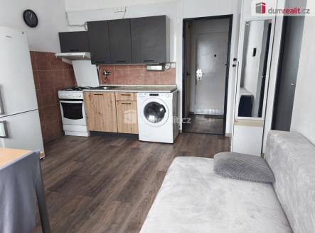 Pronájem bytu, 2+kk, 37 m²