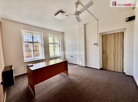 Pronájem obchodní prostor, 36 m²