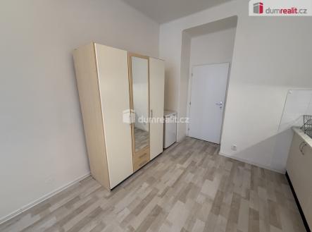 Pronájem bytu, 1+kk, 30 m²