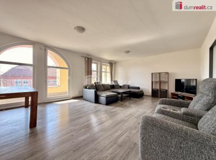 Pronájem bytu, 3+1, 107 m²