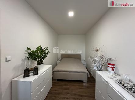 Pronájem bytu, 2+1, 43 m²