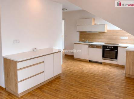Pronájem bytu, 2+kk, 68 m²