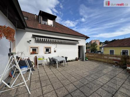 Prodej nájemního domu, 930 m²