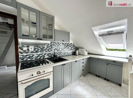 Pronájem bytu, 2+1, 55 m²