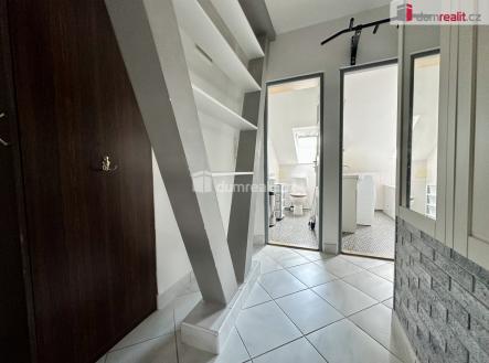 Pronájem bytu, 2+1, 55 m²