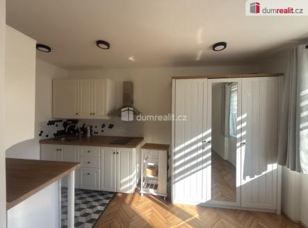 Pronájem bytu, 2+kk, 38 m²