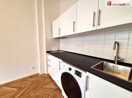 Pronájem bytu, 1+kk, 28 m²