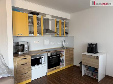 Pronájem bytu, 1+kk, 38 m²