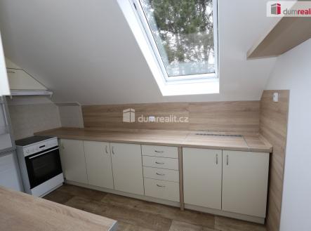 Pronájem bytu, 3+1, 100 m²