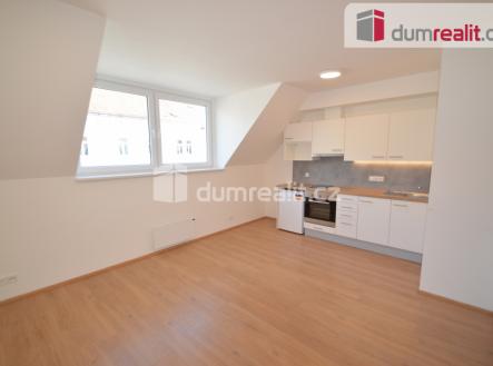 Pronájem bytu, 1+kk, 30 m²