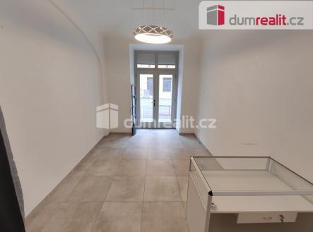Pronájem obchodní prostor, 37 m²