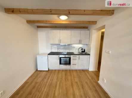 Pronájem bytu, 1+kk, 35 m²