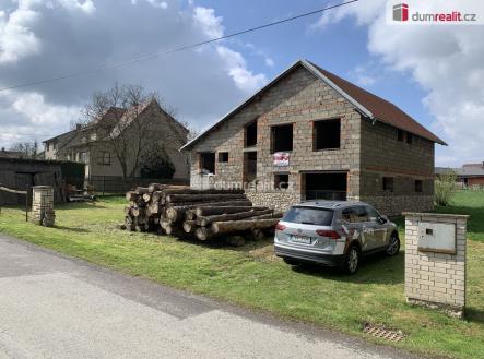 Prodej pozemku pro bydlení, 4 212 m²