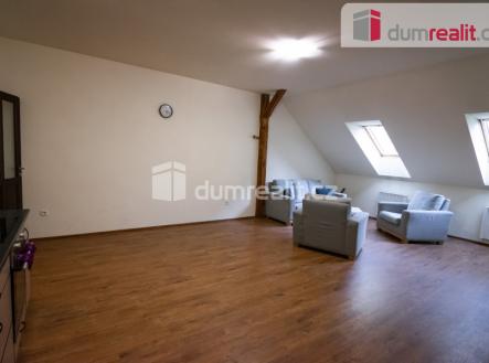 Pronájem bytu, 2+kk, 62 m²