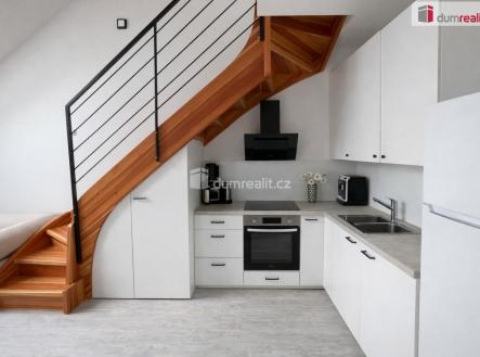 Pronájem bytu, 2+kk, 43 m²