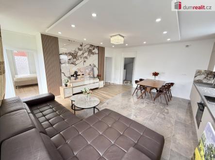 Pronájem bytu, 3+kk, 98 m²