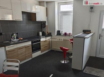 Prodej komerčního objektu, průmyslový areál, 12 000 m²