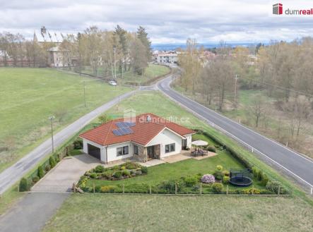 Prodej pozemku pro bydlení, 985 m² obrázek