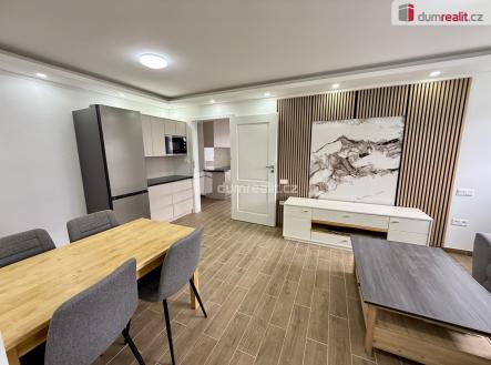 Pronájem domu/vily, 99 m²