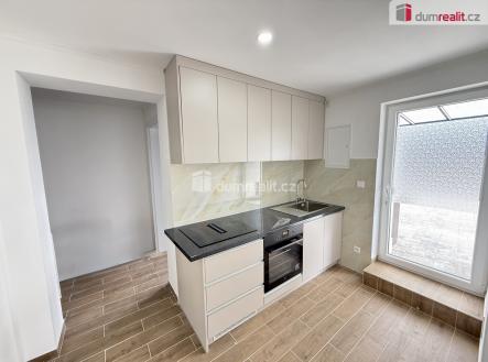 Pronájem domu/vily, 99 m²