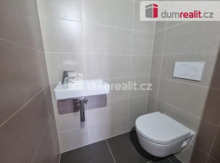 Pronájem bytu, 3+kk, 64 m²