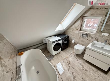 Pronájem bytu, 2+1, 52 m²