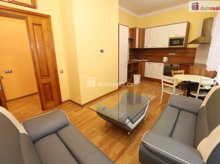 Pronájem bytu, 3+kk, 72 m²