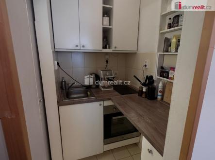 Pronájem bytu, 1+kk, 32 m²