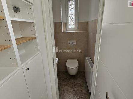 Pronájem bytu, 4+1, 105 m²