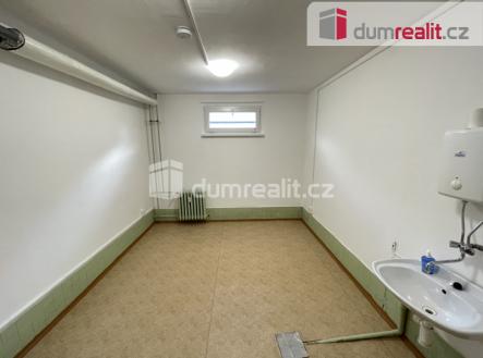 Pronájem obchodní prostor, 18 m²