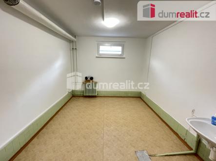 Pronájem obchodní prostor, 18 m²