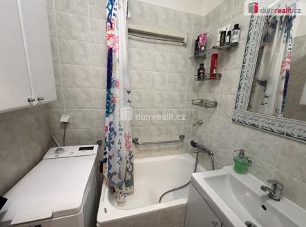 Pronájem bytu, 2+1, 57 m²