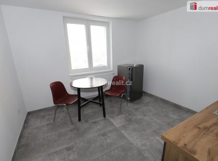 Pronájem bytu, 1+1, 37 m²