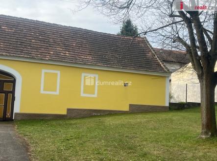 Prodej domu/vily, 1 618 m²