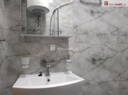 Pronájem bytu, 1+kk, 27 m²