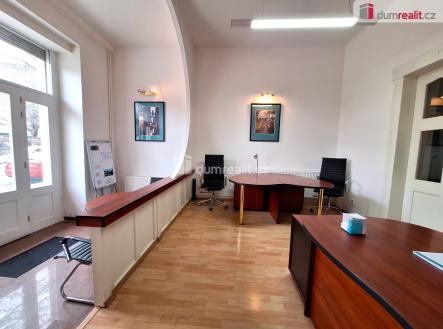 Pronájem kanceláře, 51 m²