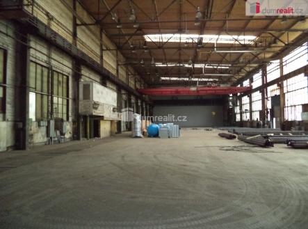 Pronájem výrobní prostor, 1 040 m²