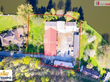 Prodej komerčního objektu, průmyslový areál, 3 615 m²