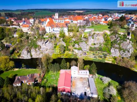 Prodej komerčního objektu, průmyslový areál, 3 615 m²